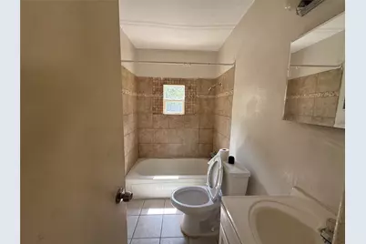 5402 Flamingo Drive, Houston, TX 77033 - Photo 5