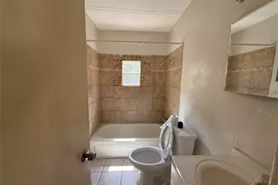 5402 Flamingo Dr, Houston, TX 77033 - Photo 5