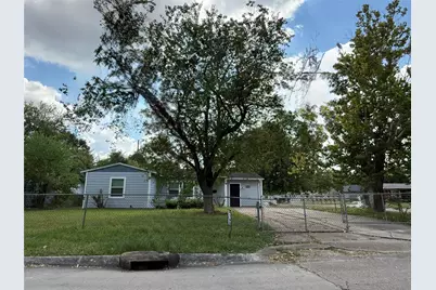 5402 Flamingo Drive, Houston, TX 77033 - Photo 15