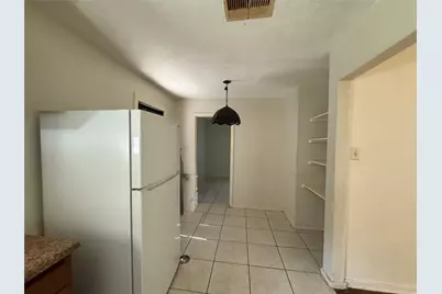 5402 Flamingo Drive, Houston, TX 77033 - Photo 7