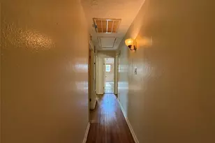 5402 Flamingo Dr, Houston, TX 77033 - Photo 3