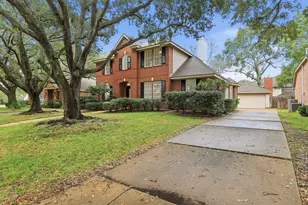 1410 Rosemeadow Dr, Houston, TX 77094 - Photo 3