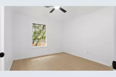 1410 Rosemeadow Drive, Houston, TX 77094 - Photo 33