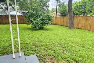 54 Aloe Vera Ct, Lake Jackson, TX 77566 - Photo 13
