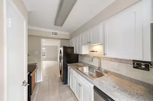 515 Tallowood Rd, Houston, TX 77024 - Photo 7