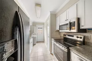 515 Tallowood Rd, Houston, TX 77024 - Photo 3