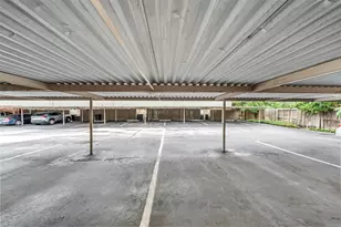 515 Tallowood Rd, Houston, TX 77024 - Photo 23