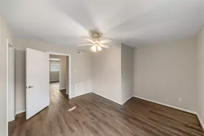 515 Tallowood Road #23, Houston, TX 77024 - Photo 21