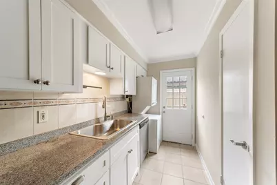 515 Tallowood Road #23, Houston, TX 77024 - Photo 9