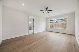 1441 Freedonia Dr, Houston, TX 77055 - Photo 23