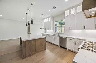 1441 Freedonia Dr, Houston, TX 77055 - Photo 11