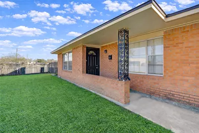 2714 Southmore Avenue, Pasadena, TX 77502 - Photo 3