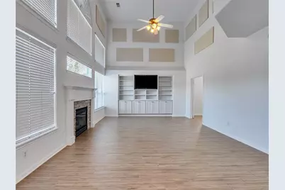 10723 Fletcher Bridge Lane, Sugar Land, TX 77498 - Photo 17