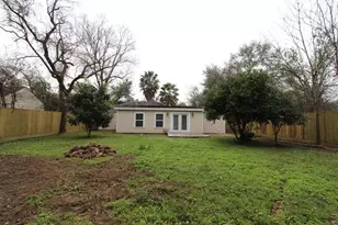 6506 Sivley St, Houston, TX 77055 - Photo 13