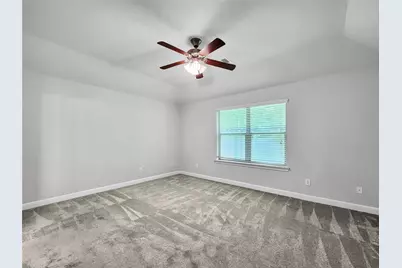922 Fife Dr, Conroe, TX 77301 - Photo 9
