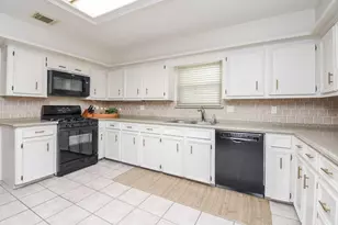 12911 Kathy Ln, Cypress, TX 77429 - Photo 21