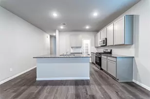 3187 Savannah Rose Dr, Angleton, TX 77515 - Photo 3