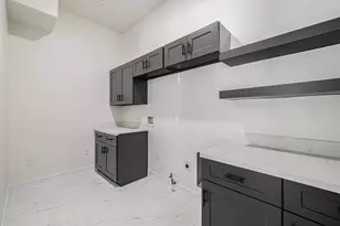 290 Apple Valley Dr, Panorama Village, TX 77304 - Photo 33