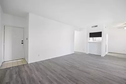 6500 Harbor Town Drive #3208, Houston, TX 77036 - Photo 7