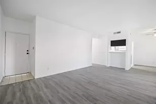 6500 Harbor Town Dr, Houston, TX 77036 - Photo 7