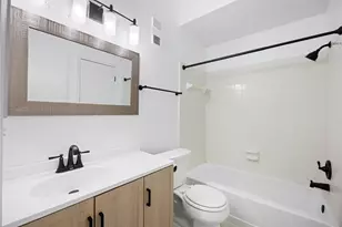 6500 Harbor Town Dr, Houston, TX 77036 - Photo 17