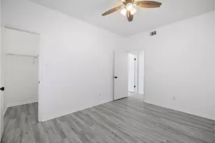 6500 Harbor Town Dr, Houston, TX 77036 - Photo 19