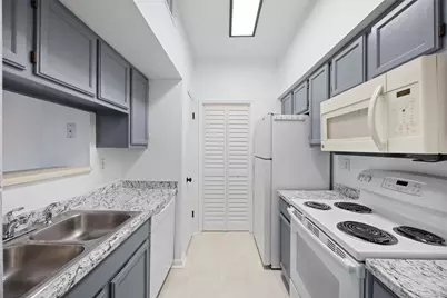 6500 Harbor Town Drive #3208, Houston, TX 77036 - Photo 11