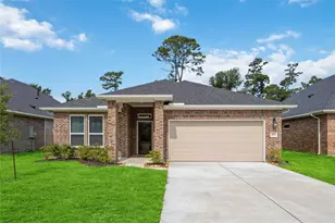 3915 Sugardale St, Baytown, TX 77521 - Photo 1