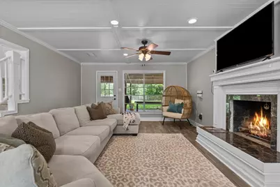 209 Palm Aire Drive, Friendswood, TX 77546 - Photo 3