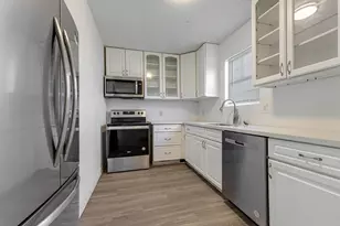 317-319 E B Street St, La Porte, TX 77571 - Photo 11