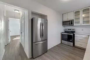 317-319 E B Street St, La Porte, TX 77571 - Photo 9