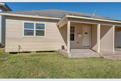 317-319 E B Street Street, La Porte, TX 77571 - Photo 5