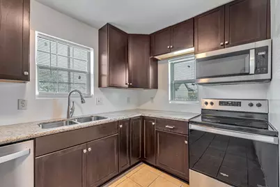 317-319 E B Street Street, La Porte, TX 77571 - Photo 19