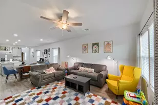17343 King Eider Rd, Waller, TX 77484 - Photo 5