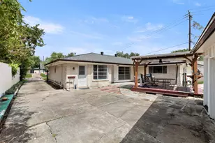 5707 Kuldell Dr, Houston, TX 77096 - Photo 3