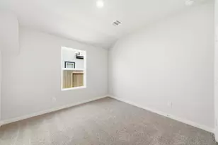 14215 Spg Vly Dr, Conroe, TX 77303 - Photo 17