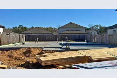 14215 Spring Valley Drive, Conroe, TX 77303 - Photo 5