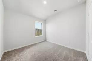 14215 Spg Vly Dr, Conroe, TX 77303 - Photo 19