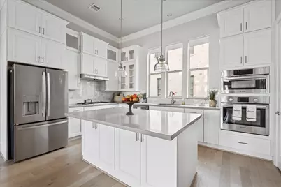 1005 Saint Charles Street, Houston, TX 77003 - Photo 11