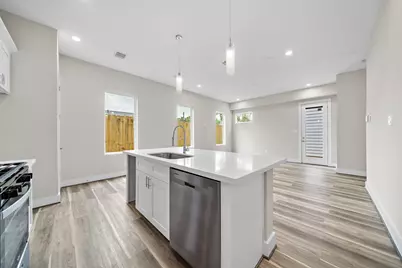7514 Sandle Street, Houston, TX 77088 - Photo 9