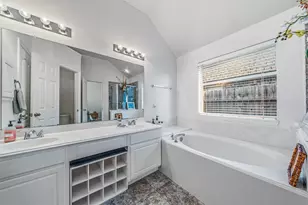 411 Green Cedar Dr, League City, TX 77573 - Photo 17