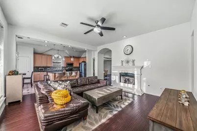 411 Green Cedar Drive, League City, TX 77573 - Photo 9