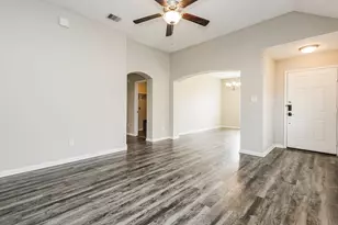 1165 Shadow Glenn Dr, Conroe, TX 77301 - Photo 9