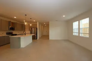 423 E Rose Marie Ln, Montgomery, TX 77356 - Photo 5