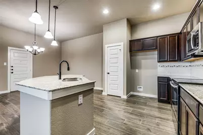 122 Wickersham #B, Conroe, TX 77304 - Photo 7