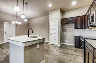 122 Wickersham, Conroe, TX 77304 - Photo 7