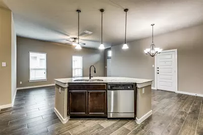 122 Wickersham #B, Conroe, TX 77304 - Photo 9
