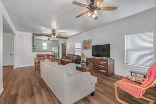 905 43rd St, Galveston, TX 77550 - Photo 29