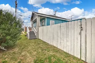 905 43rd St, Galveston, TX 77550 - Photo 25