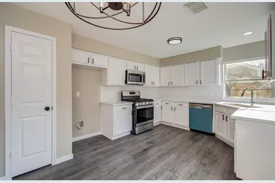 5803 Forest Timbers Dr, Humble, TX 77346 - Photo 11